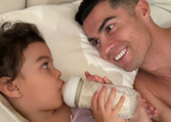 Ronaldonun qızı ilə fotosu gündəm oldu