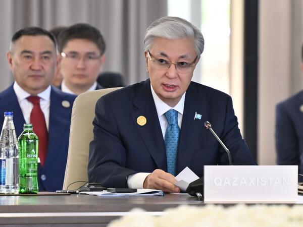 Tokayev Baxtiyar Vahabzadədən sitat gətirdi