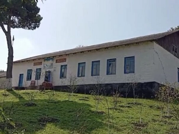 Cəlilabadda müəllimlər dərsə görə əlbəyaxa oldular