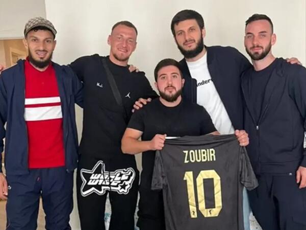 “Qarabağ”matçda zədələnən azarkeşi belə sevindirdi - <span class="color_red">VİDEO</span>