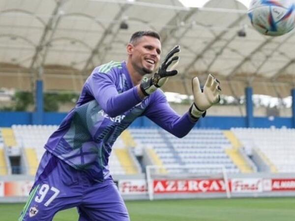“Qarabağ”dan getmək üçün hərəkətə keçdi