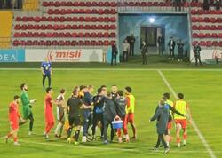 Millimizin üzvü dava saldı, stadionun şüşəsini sındırdı - VİDEO