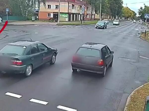 Yolda dava etdiyi adamın maşınla üstündən keçdi - <span class="color_red">Anbaan VİDEO</span>