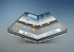 Qatlanan &quot;iPhone&quot;un buraxılışı təxirə salınır
