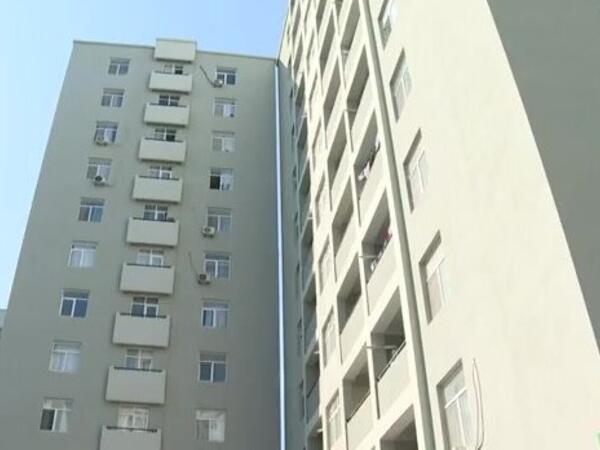 Yeddinci mərtəbədən yıxılan uşaq ailənin tək övladı imiş... - VİDEO
