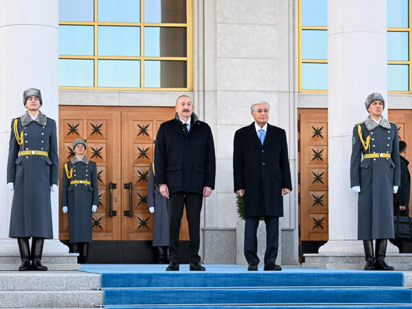 İlham Əliyev Qazaxıstana dövlət səfərinə gedib - FOTO