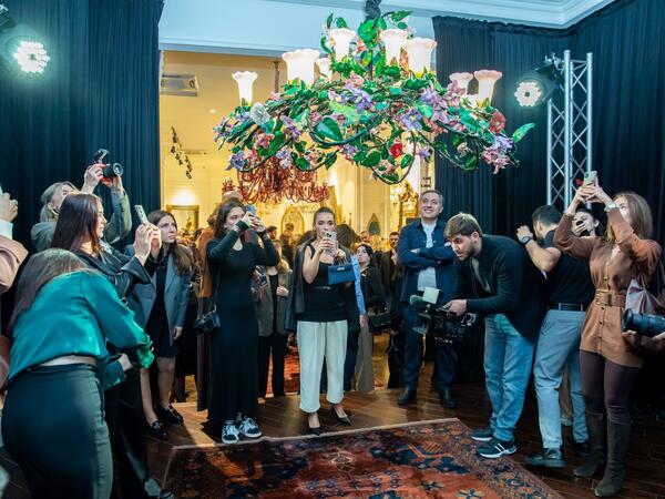 “Museum Furniture showroom”da “Xarı Bülbül” çilçırağının təqdimat mərasimi keçirilib - FOTO