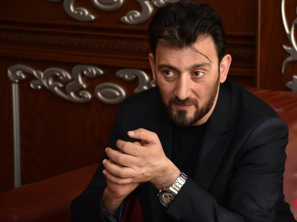 “Ayda 1200-1500 manat qazansam, rahat dolanaram”