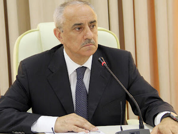 İcra başçısı köməkçisini, sürücüsünü və daha bir neçə şöbə müdirini işdən çıxardı