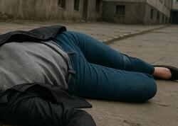 21 yaşlı qız binadan yıxılıb öldü