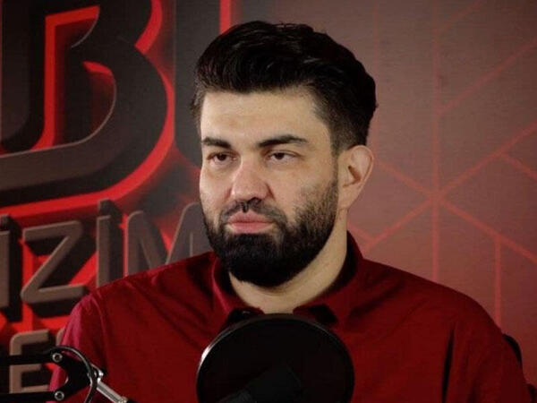 "Xalq artistləri kafe səviyyəsindədir, ölkədə əsl ulduz ROZADIR"