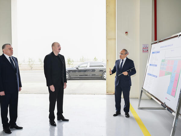 Prezident Sabirabadda aqrokimyəvi vasitələrin istehsalı müəssisəsinin fəaliyyəti ilə tanış olub - FOTO