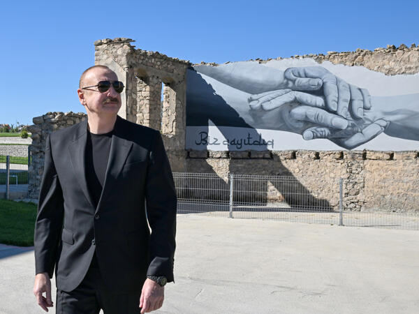Prezident Cəbrayıl rayonunun Horovlu kəndinin birinci mərhələsinin açılışında iştirak edib - FOTO