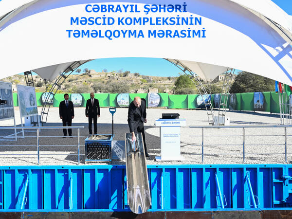 Prezident Cəbrayıl şəhər məscidinin təməlini qoyub - FOTO