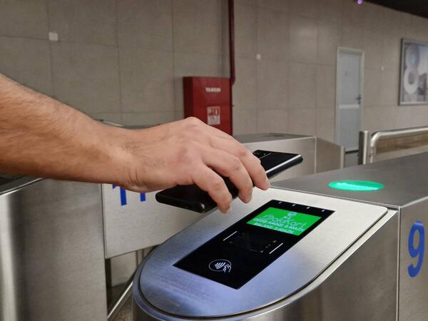 Metroda ödənişlə bağlı unikal yenilik - RƏSMİ
