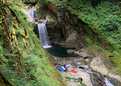 Şəlalədə FACİƏ: Ana və 2 övladı faciəvi şəkildə öldü - <span class="color_red">VİDEO</span>