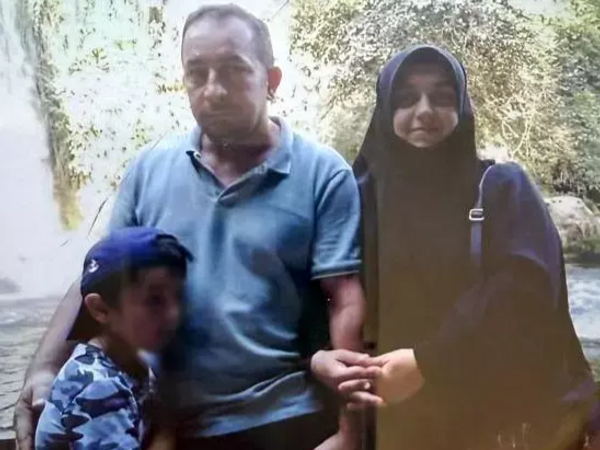 "Namaza oyanmışdım, binanın uçduğunu gördüm"