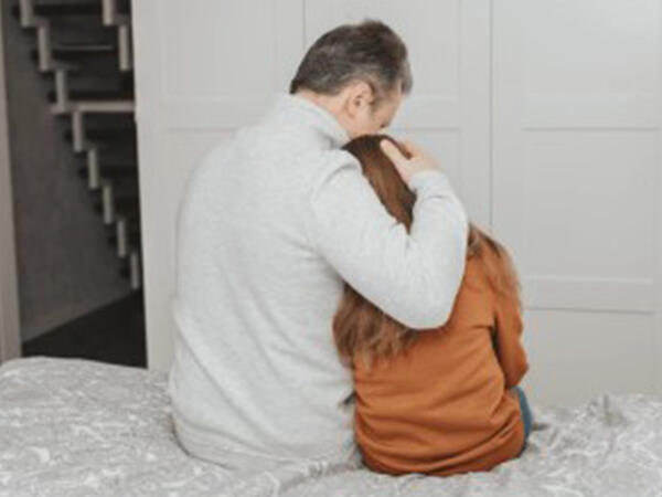 “İnternet qurbanı olan 15 yaşlı qızım onun tələsinə düşdü…”