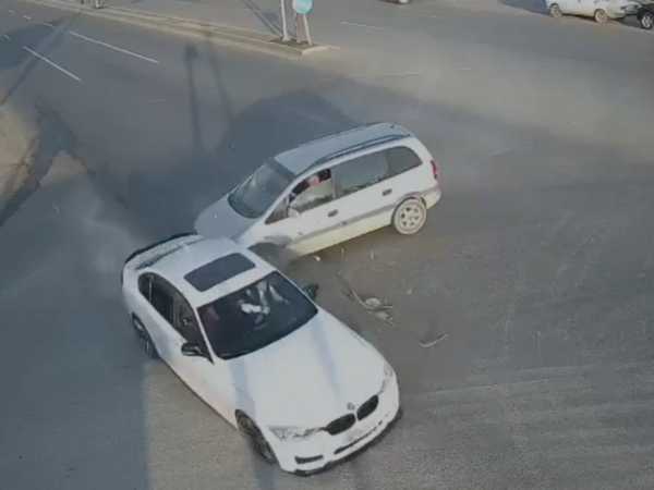 Səhv manevr və yüksək sürət qəzaya səbəb oldu - ANBAAN <span class="color_red">VİDEO</span>