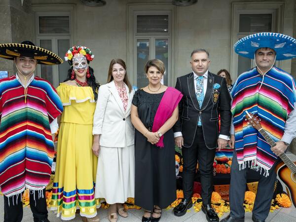 Milli İncəsənət Muzeyində Meksikanın ənənəvi “Ölülər günü” bayramına həsr olunmuş tədbir keçirilib - FOTO