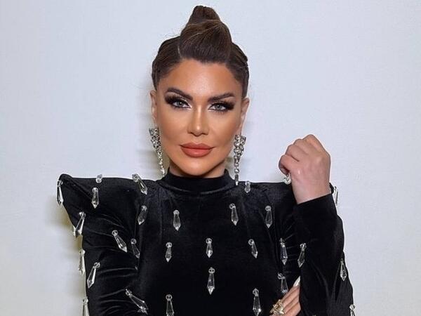 Xatun özünə 100 minlik maşın aldı - <span class="color_red">FOTO</span>