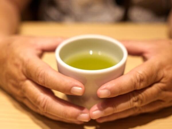 Qara, yaşıl və ya adaçayı deyil: Ən sağlam çay bu imiş