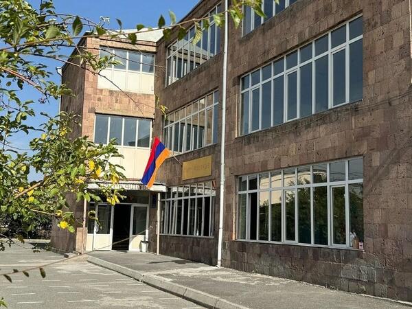 Ermənistan məktəbləri Azərbaycan dilini tədris edəcək