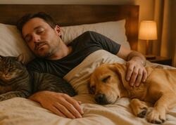 Ev heyvanı ilə eyni yataqda yatanlara ciddi xəbərdarlıq