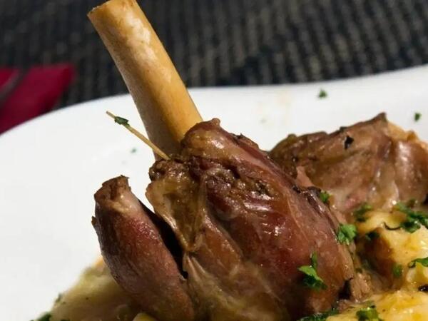 Ağızda dağılan ətin sirri - Ləzzətli quzu yeməyi resepti