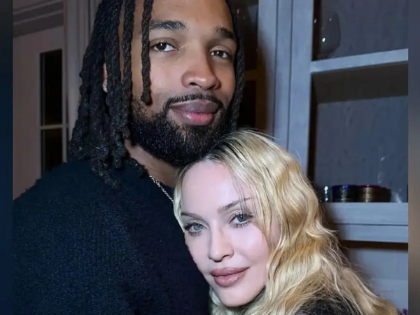 Madonna özündən 38 yaş kiçik sevgilisiylə nişanlandı - <span class="color_red">FOTO</span>