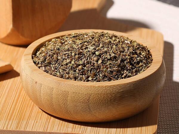 Yeməklərinizə 1 qaşıq qatın - Soyuqdəymədən qoruyur: Tərkibində 3 vacib vitamin var