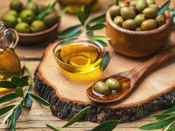 Gündə nə qədər zeytun yemək lazımdır? – <span class="color_red">faydaları</span>