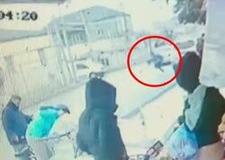 Bakıda yolu qaçaraq keçən məktəblini maşın vurdu - Anbaan görüntülər