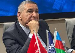 &quot;Yazılı mətbuat ağır günlərini yaşayır&quot;