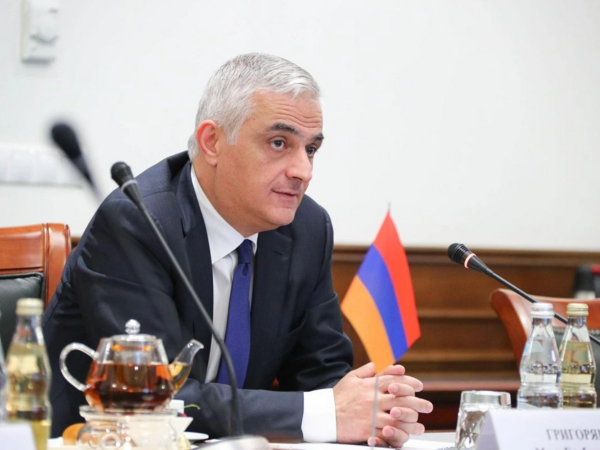 Qriqoryan Azərbaycana təşəkkür etdi - FOTO