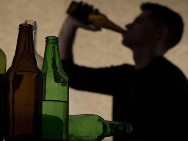 &quot;Uşaqlara “bir qurtum içki” icazəsi onların gələcəyini təhlükəyə atır&quot; - MÜSAHİBƏ