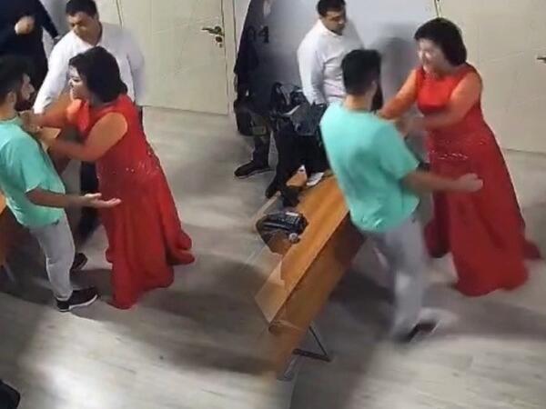 Aşıq Telli ARB-nin əməkdaşına hücum etdi