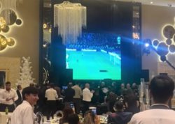 Toyda futbola baxdılar - <span class="color_red">VİDEO</span>