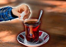 Çayı şirin edənlərin nəzərinə - bu xəstəliyə səbəb olurmuş