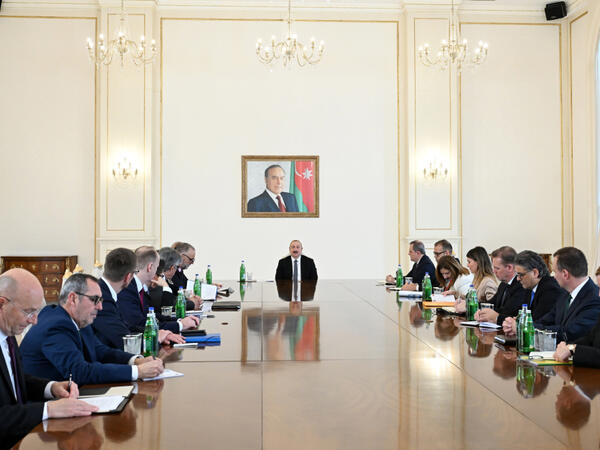 Prezident İlham Əliyev NATO nümayəndə heyətini qəbul edib - FOTO