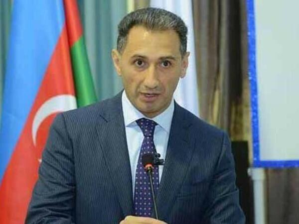 Nazir özünə daha bir müşavir təyin etdi