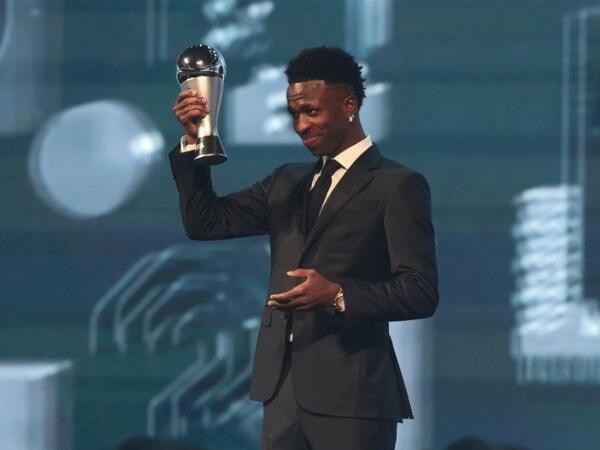 İlin ən yaxşı futbolçusu mükafatına namizədlər açıqlandı