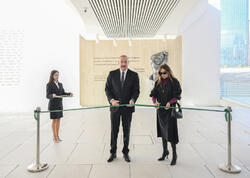 İlham Əliyev və Mehriban Əliyeva Bakıda Zəfər muzeyinin açılışında iştirak ediblər - FOTO