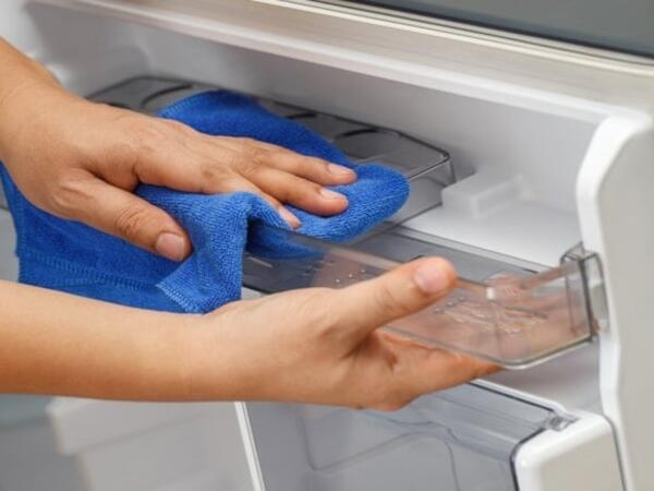 Sadə soyuducu təmizliyi ilə ildə 130 manat qənaət etmək mümkündür