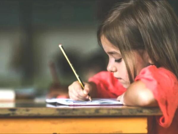 Psixoloqlar aşağı zəkanın əlaməti sayılan 4 vərdişi açıqladı