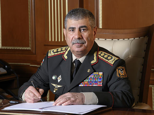 Zakir Həsənov Zəfər Günü münasibətilə Azərbaycan Ordusunun şəxsi heyətini təbrik edib