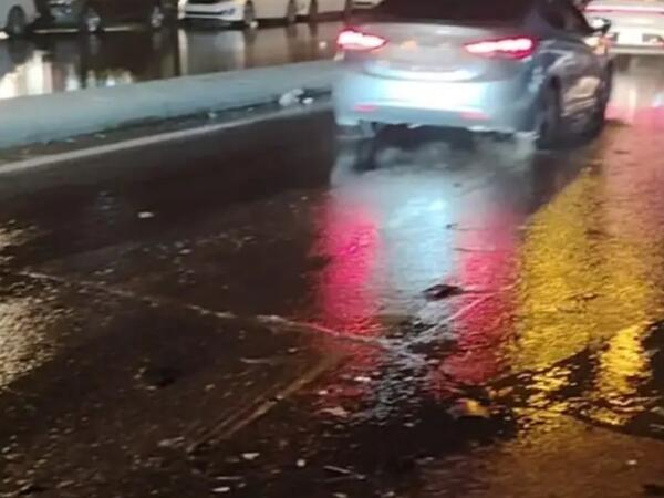 Bakıda kanalizasiya xəttində qəza - Küçəyə çirkab su axır