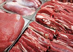 &quot;Monqolustan əti&quot;bi alıb bişirdi: &quot;Yeyiləsi deyil&quot; - <span class="color_red">VİDEO</span>