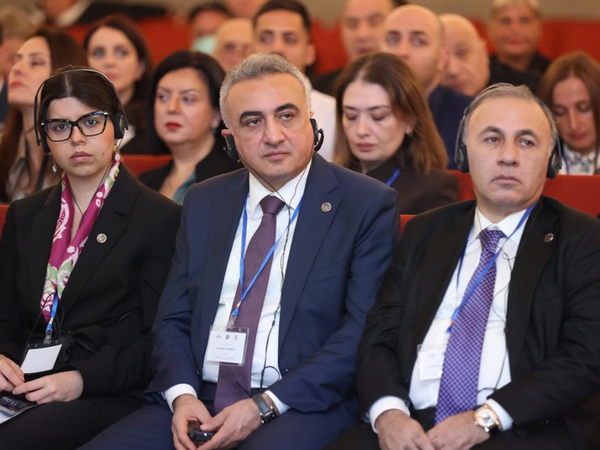 Vəkillər Kollegiyasının nümayəndə heyəti Gürcüstanda beynəlxalq konfransda iştirak edib - FOTO
