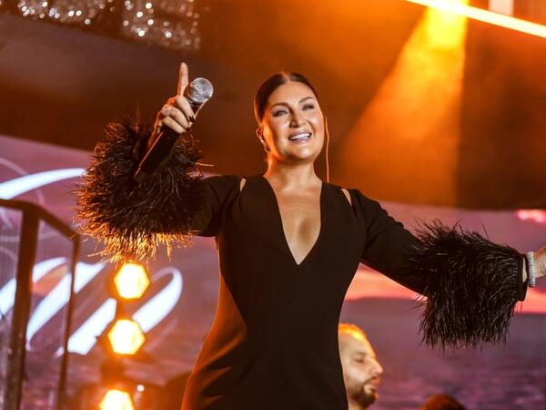 Qəza günü konsert verən Sibelcan tənqid olundu - &quot;Nəyə gülürsən?...&quot;